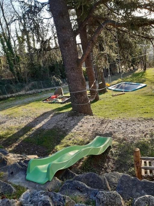 Micro Maison bois / Tiny house au calme Crest Extérieur photo